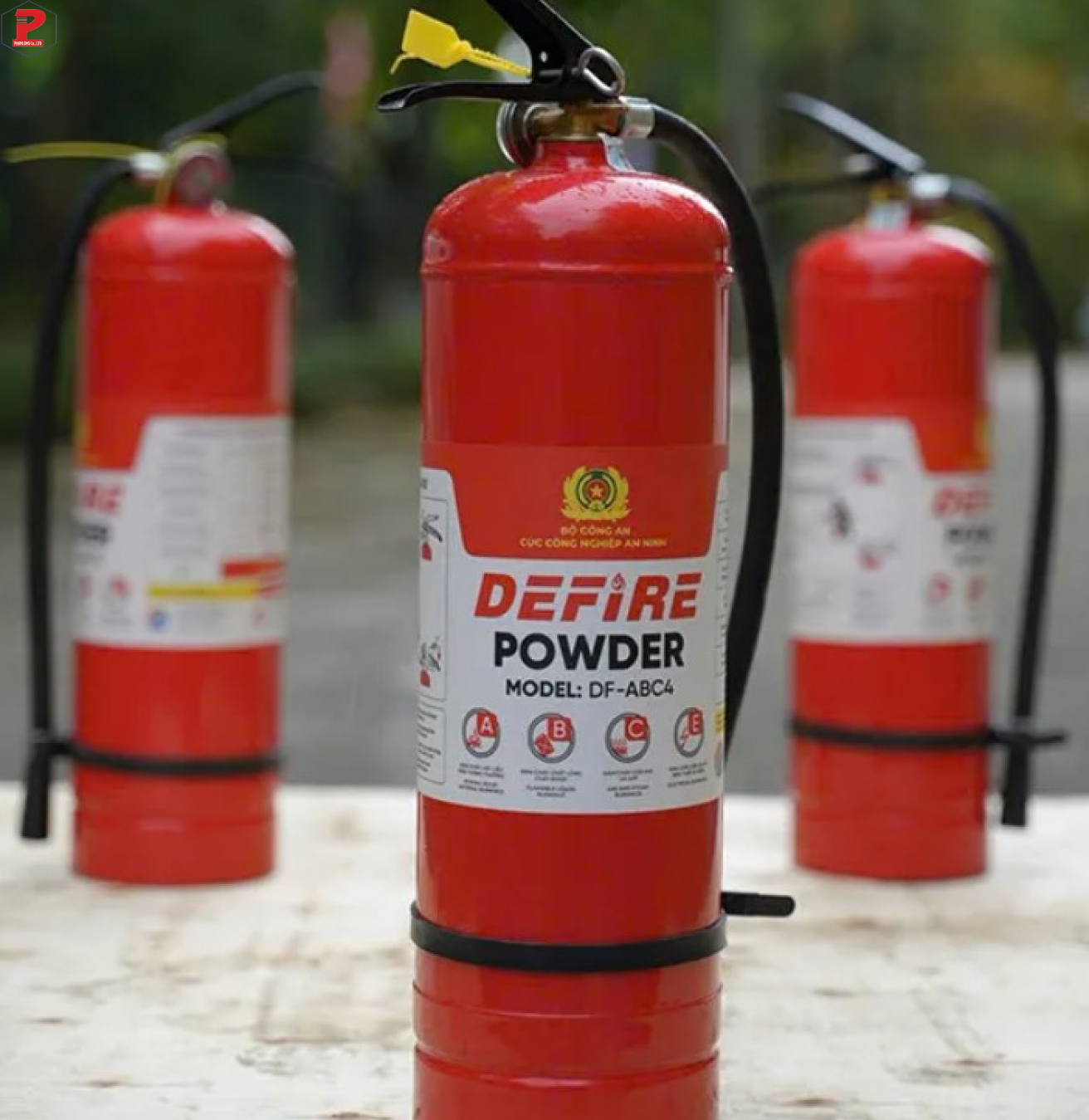 Bình chữa cháy bột ABC 4kg DeFire DF-ABC4 (Thanh Bình-BCA)